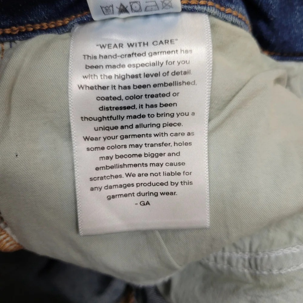 Good American Good Legs Women's Jeans. Style GLDV73CET size 10/30. Waist 28" - Picture 12 of 12